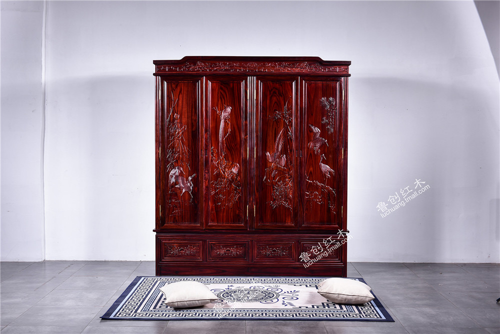 四門(mén)大衣柜